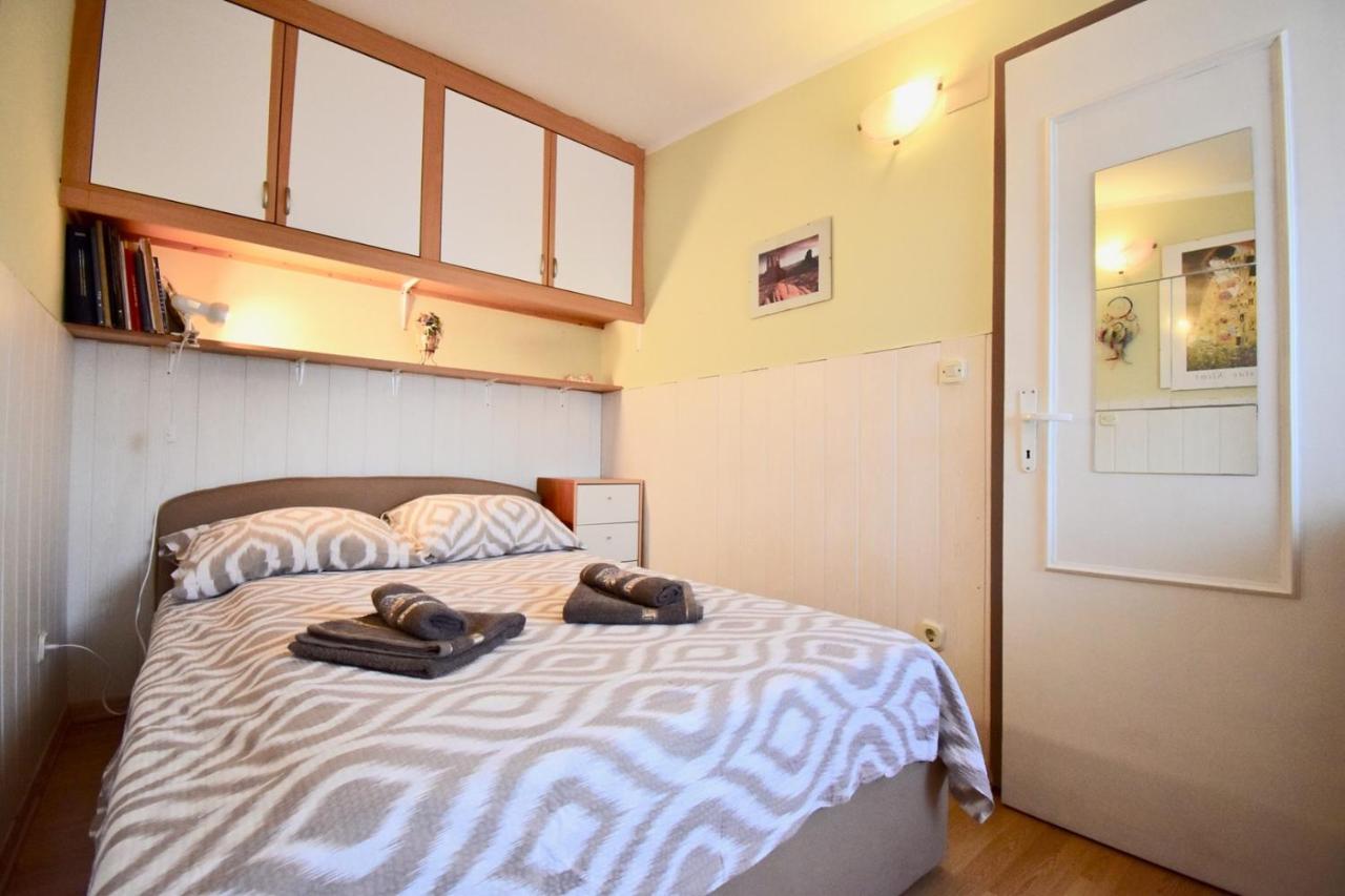 Holiday Apartments メドゥリン エクステリア 写真
